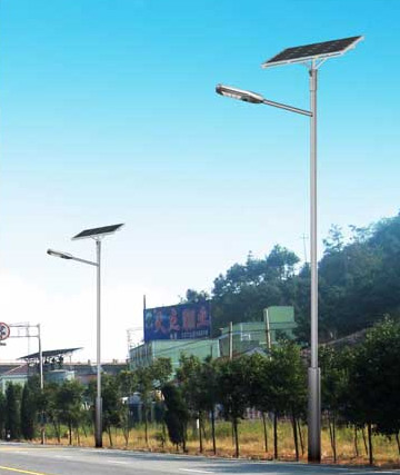 鄉(xiāng)鎮(zhèn)道路7米太陽能路燈 